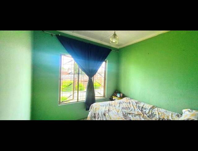 2 BEDROOM HOUSE FOR SALE IN ESIKHAWINI H